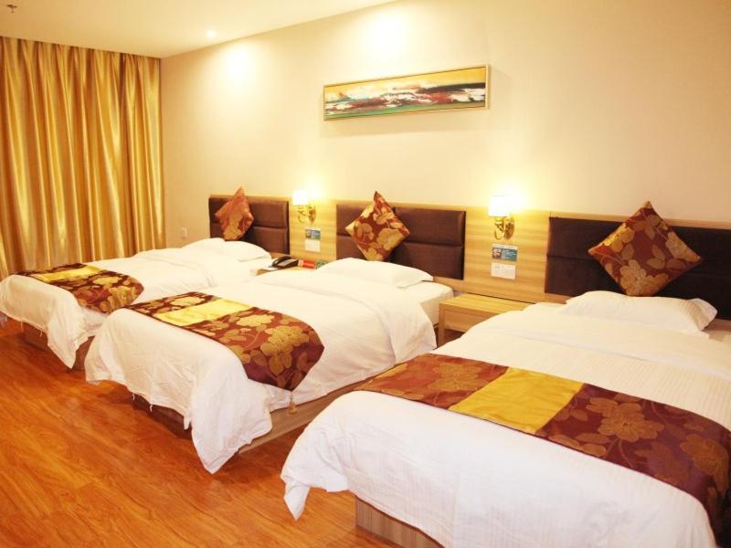 Greentree Alliance Yichang East Yichang Station Hotel Екстер'єр фото