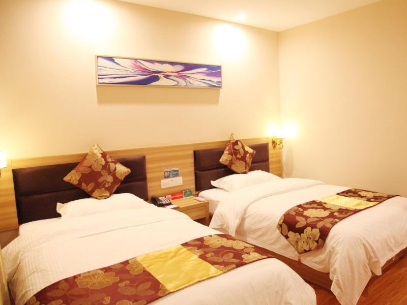 Greentree Alliance Yichang East Yichang Station Hotel Екстер'єр фото