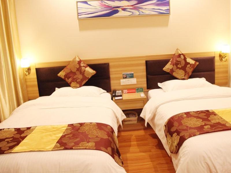 Greentree Alliance Yichang East Yichang Station Hotel Екстер'єр фото