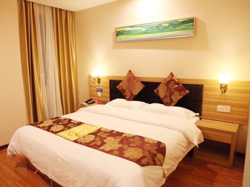 Greentree Alliance Yichang East Yichang Station Hotel Екстер'єр фото