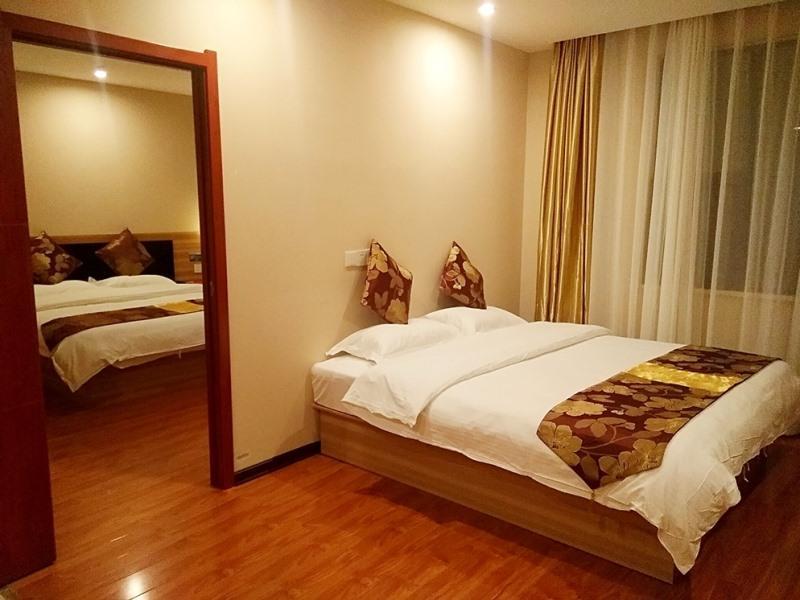 Greentree Alliance Yichang East Yichang Station Hotel Екстер'єр фото