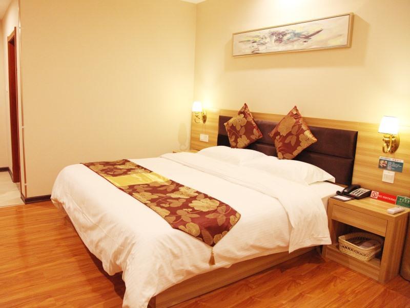Greentree Alliance Yichang East Yichang Station Hotel Екстер'єр фото