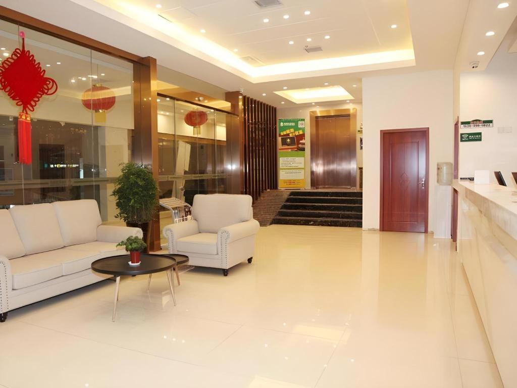 Greentree Alliance Yichang East Yichang Station Hotel Екстер'єр фото