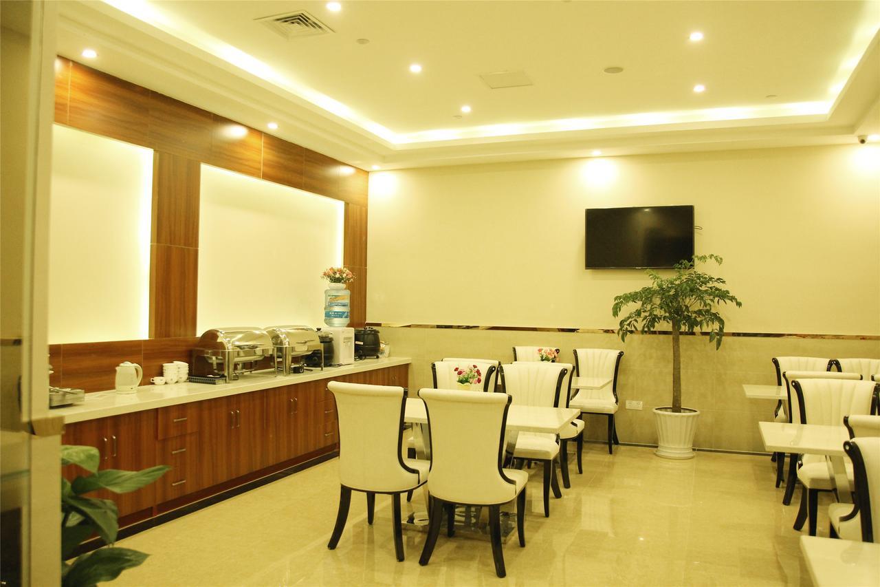 Greentree Alliance Yichang East Yichang Station Hotel Екстер'єр фото